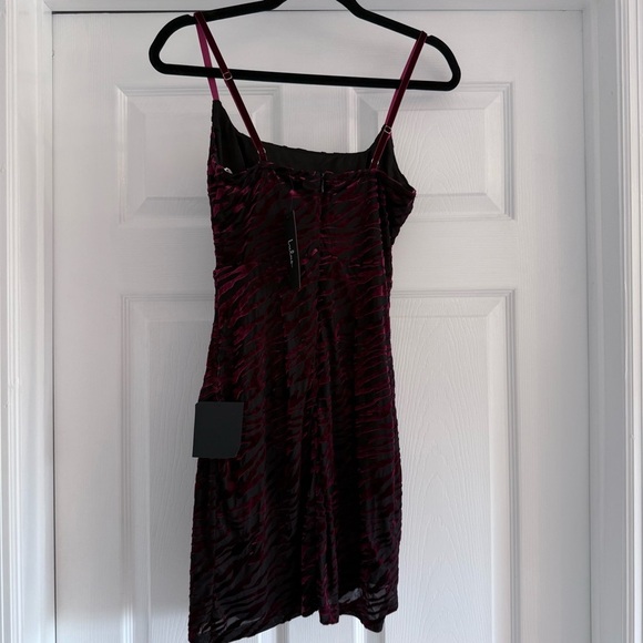 NWT LULUS Fierceness Burgundy Animal Print Velvet Cutout Bodycon Dress XS - Picture 9 of 13